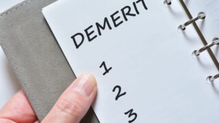 法人保険の5つのデメリットとは？契約前に知るべきリスクと注意点