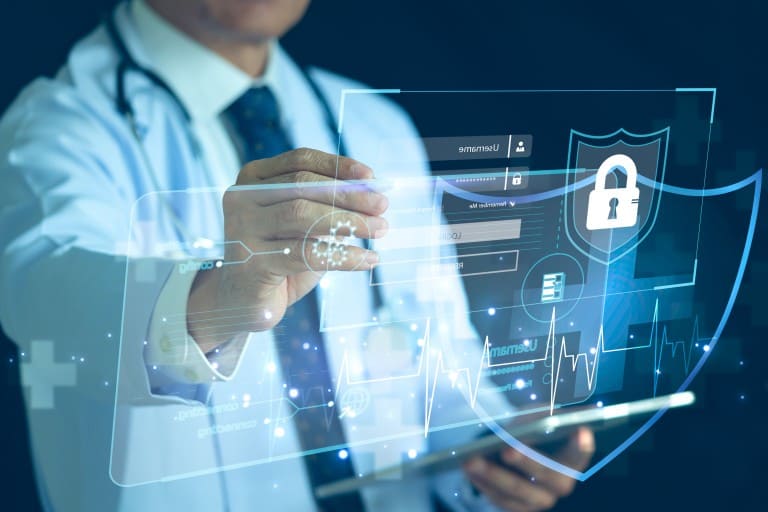 病院にサイバー保険は必要?補償のポイントと選び方