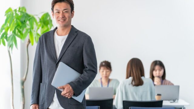 法人保険と個人保険の違いとは？契約者・目的・税務の基本を解説